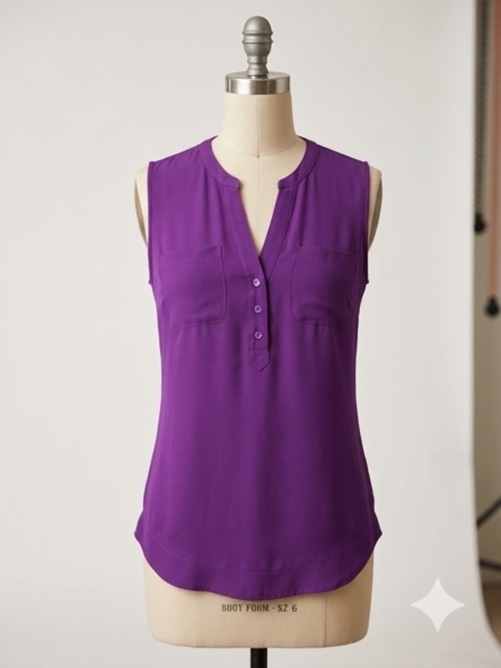 New York & Company Purple Sleeveless Split V Henley Camisole